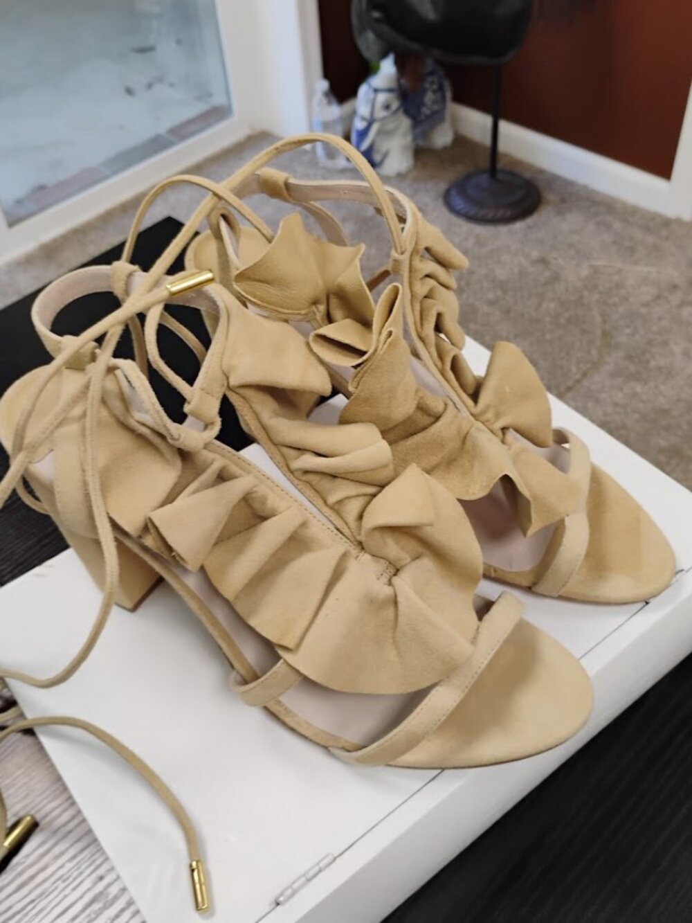 Ashley Cole Leta Suede Ruffle Heels 9.5